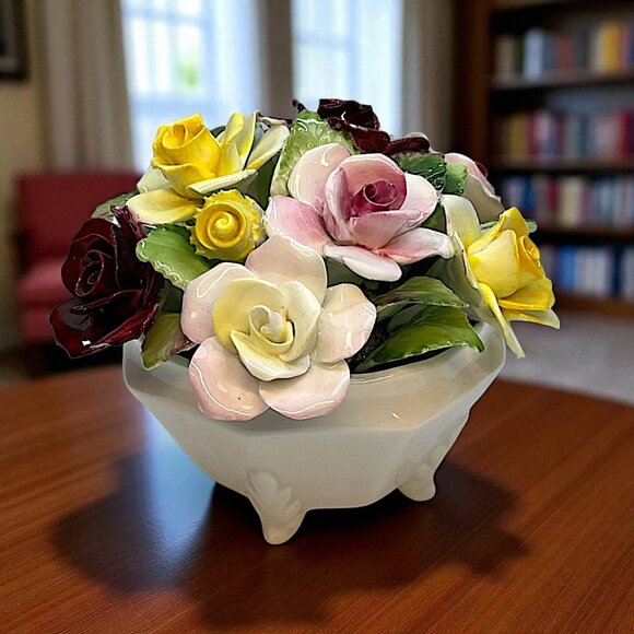 VTG Royal Doulton English Bone China Flower Posy Hand Crafted & Painted Roses 4" - Picture 2 of 6